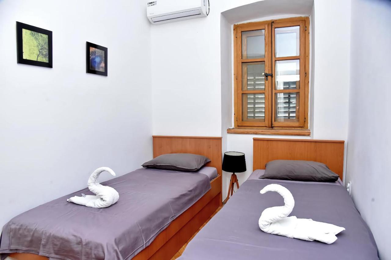 Cozy&Extravagant Suite in Antique Bizanti Palace Kotor Extérieur photo