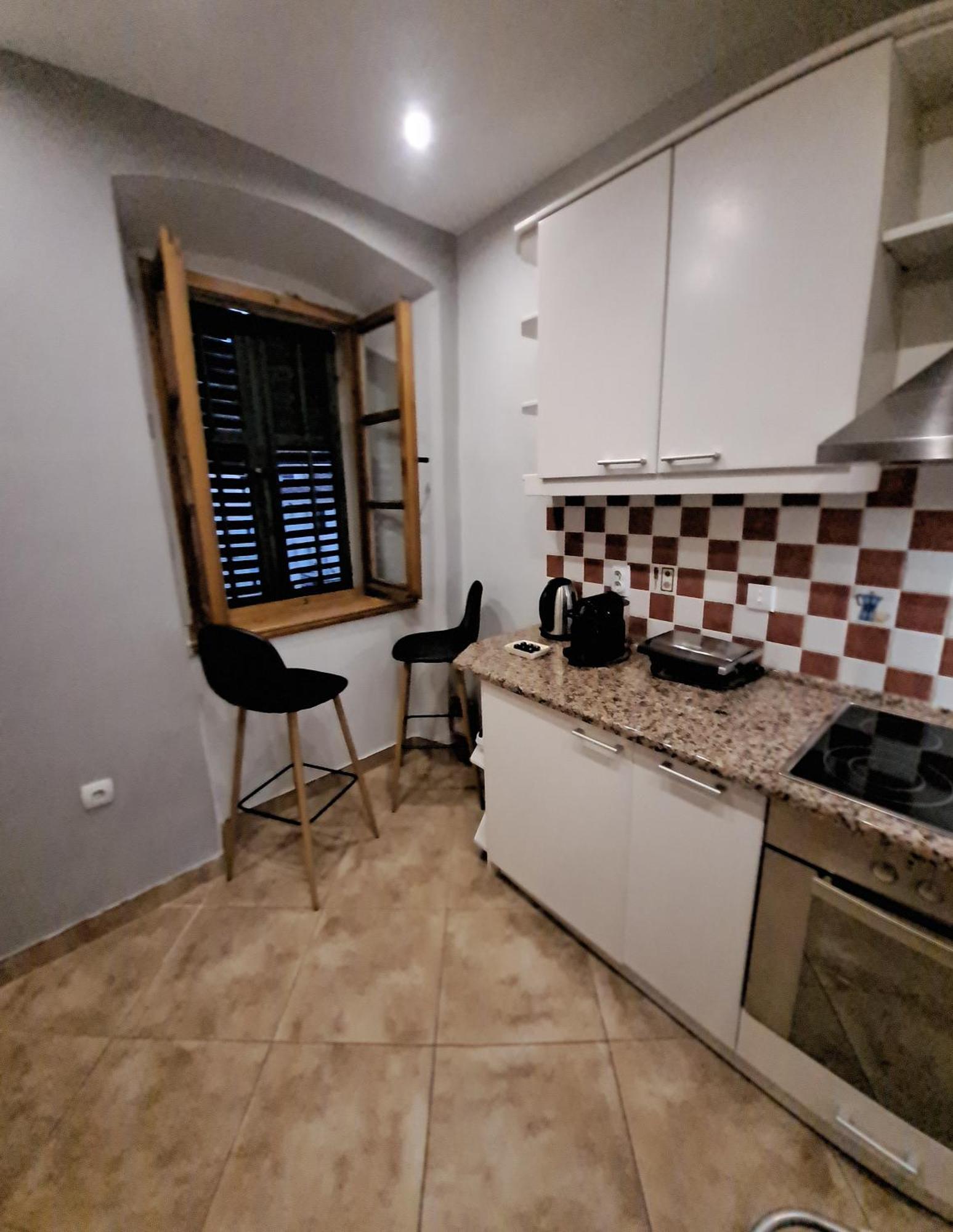 Cozy&Extravagant Suite in Antique Bizanti Palace Kotor Extérieur photo